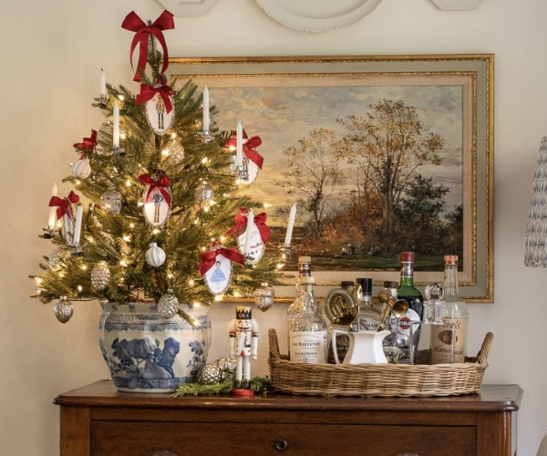 Cottage Inspired Christmas Decor Ideas